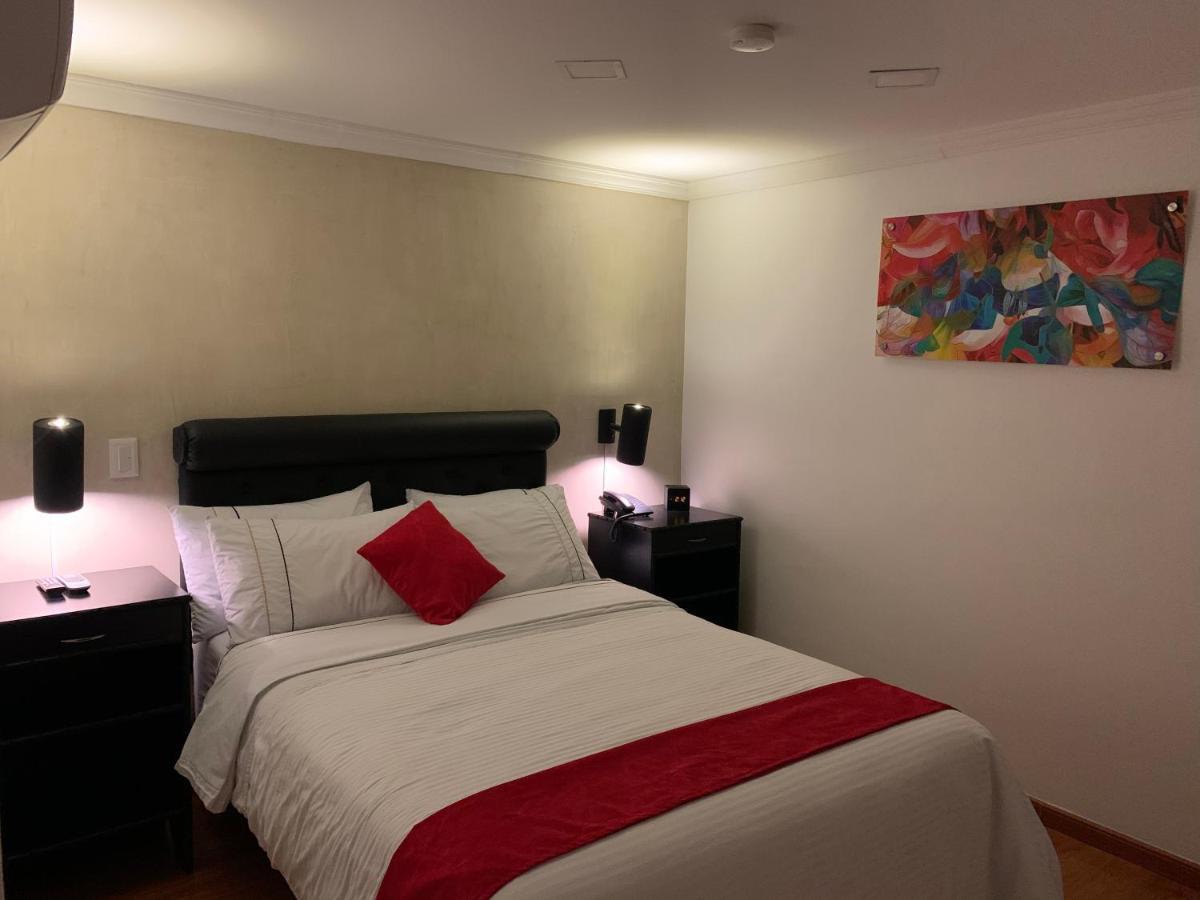 Hotel Veler Restaurante Medellín Exteriör bild