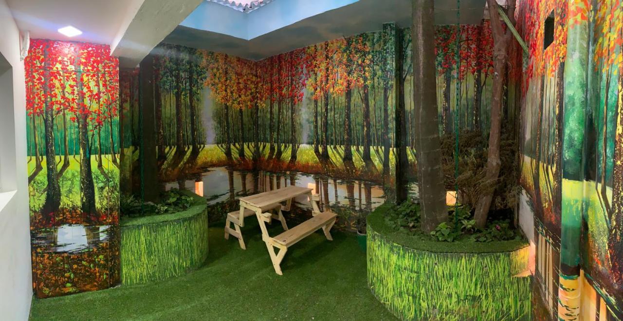 Hotel Veler Restaurante Medellín Exteriör bild