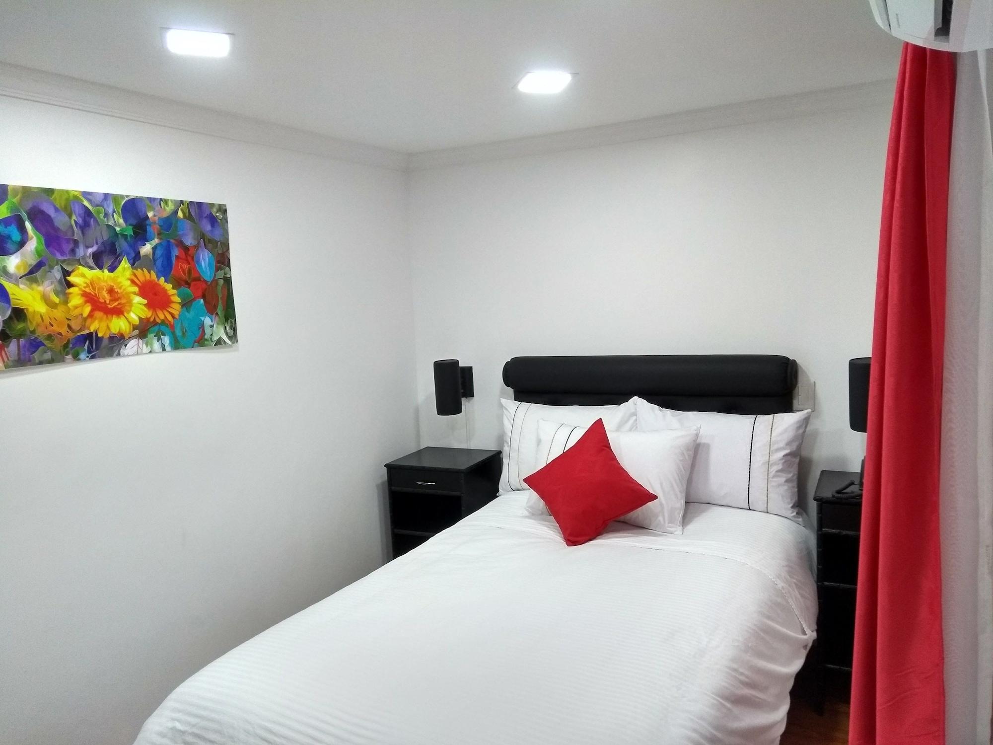 Hotel Veler Restaurante Medellín Exteriör bild