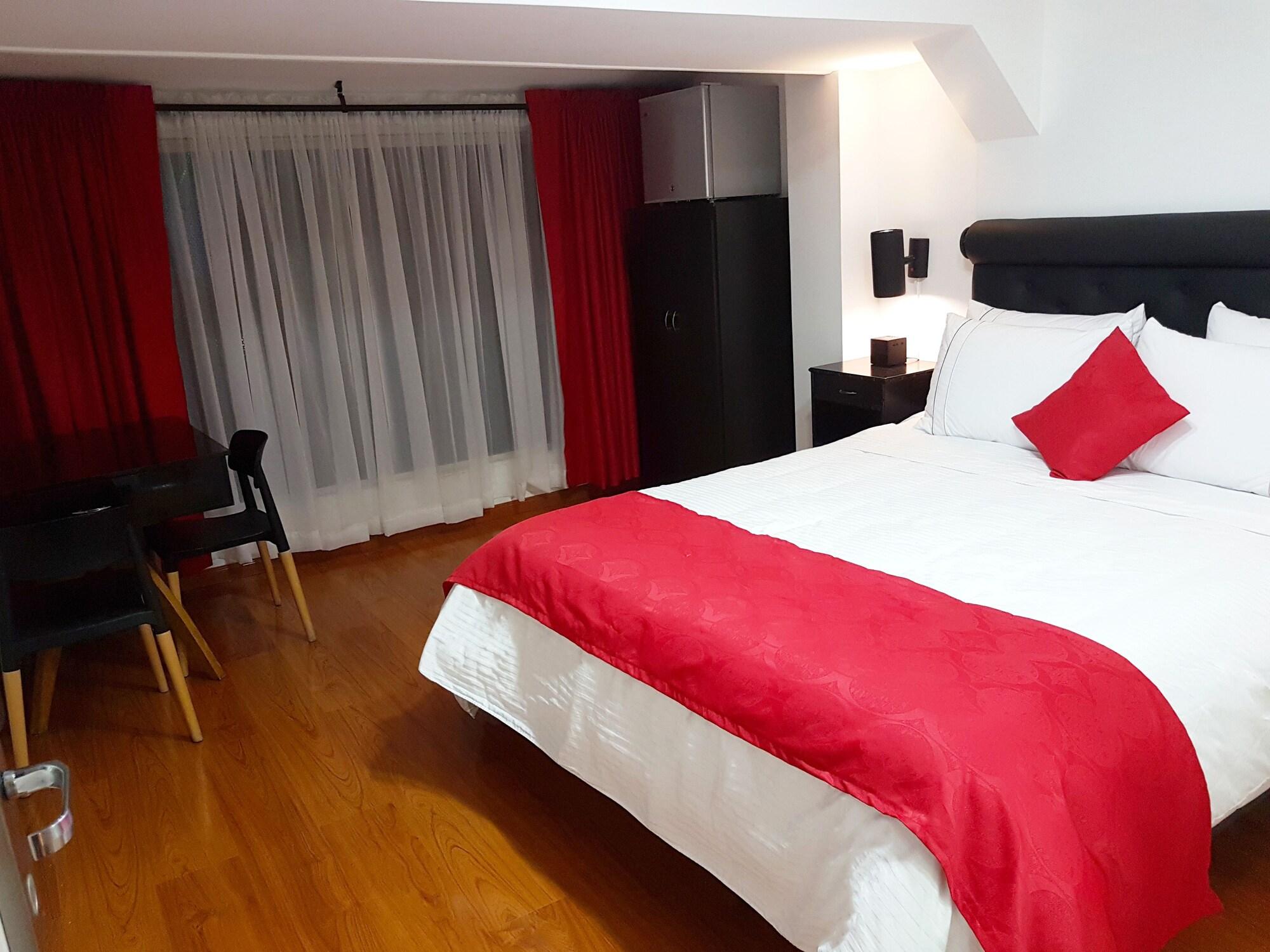 Hotel Veler Restaurante Medellín Exteriör bild